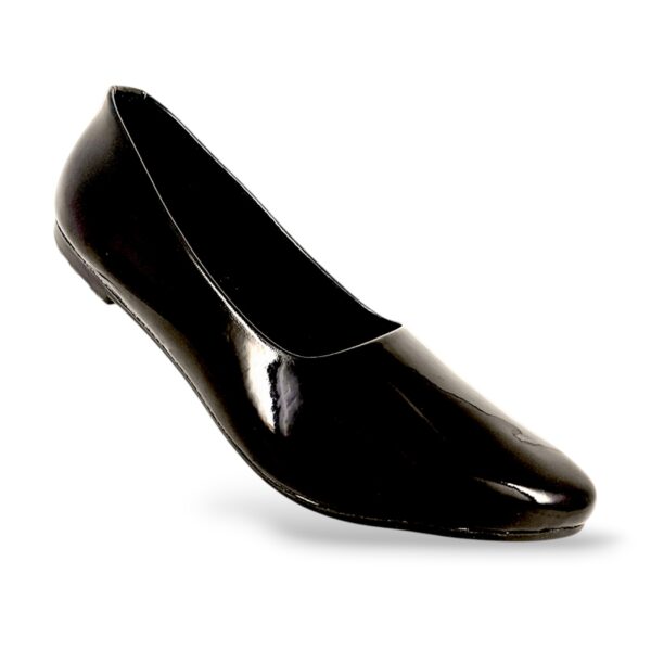 Women's flat shoes wholesale featuring a sleek pointed toe and a low flat heel.